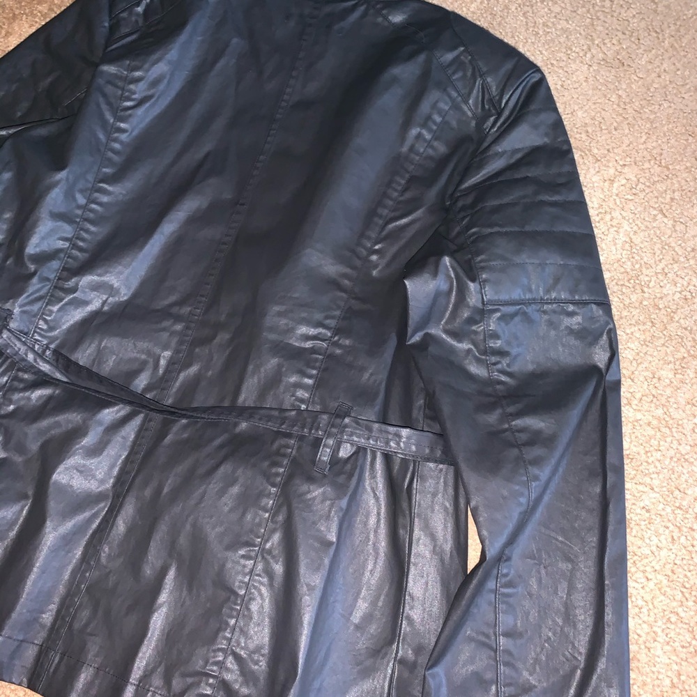 Black Jacket - Picture 8 of 15